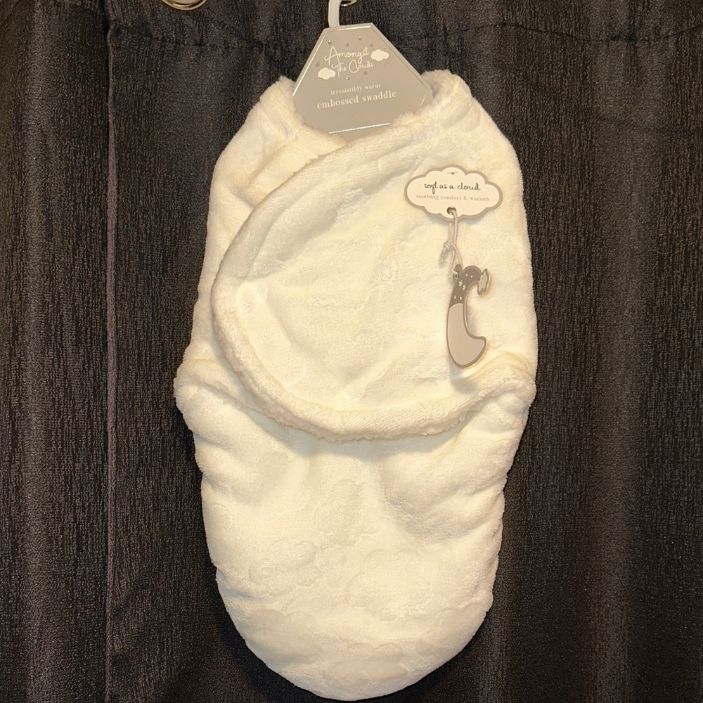 Infant Swaddle: soft as a cloud! Ivory (0-3M) New